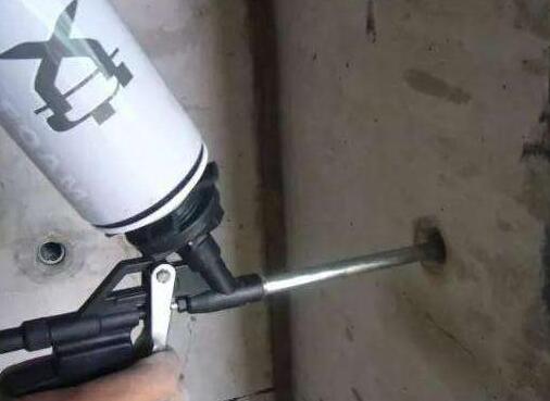 建筑外墻穿墻螺桿封堵新做法