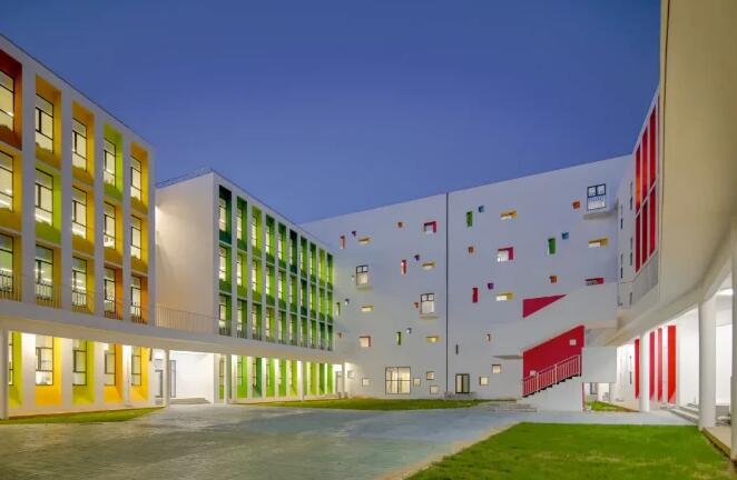 �Ϸ����������≦�����҃�(n��i)��(hu��)�������