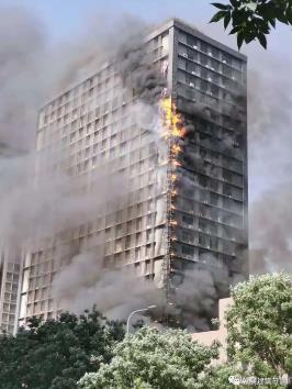 ʯ���f�≦����������ˣ��̶̎׷������4�ӟ���27����